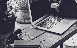 欧冠关键战！利物浦赢球将直通16强 5场0球萨拉赫期待破荒